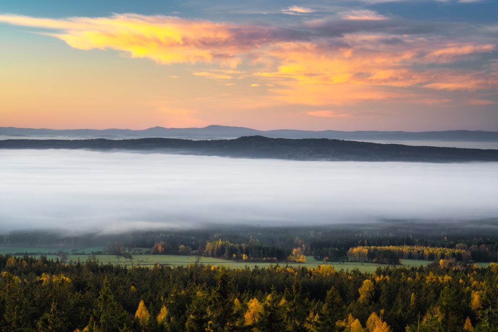 Holan Vladimír-Svítání_nad_Rožmitálskem-Malý_Tok