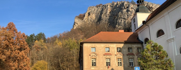 Svatý Jan pod Skalou
